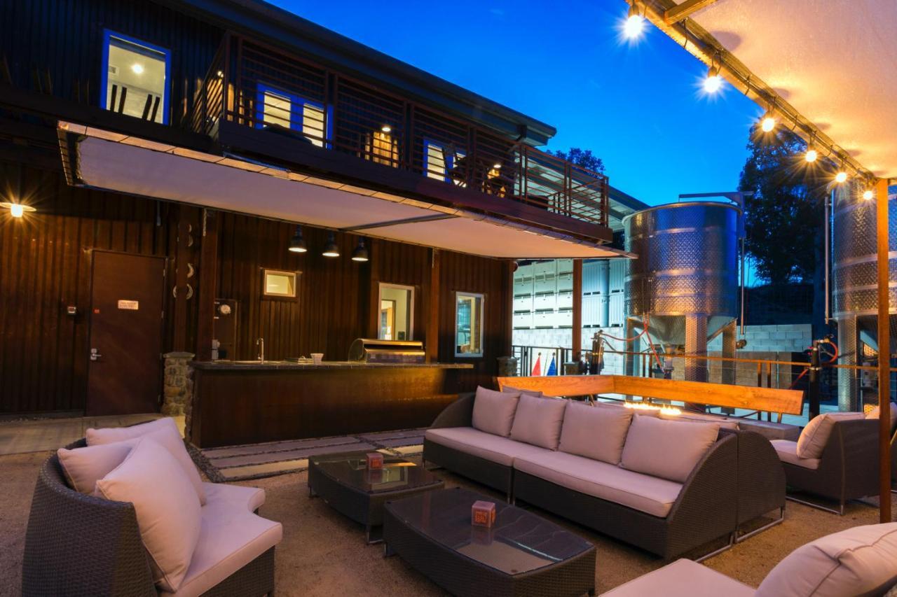 Bed And Barrel At Stonehouse Cellars Bed & Breakfast Clearlake Oaks Ngoại thất bức ảnh